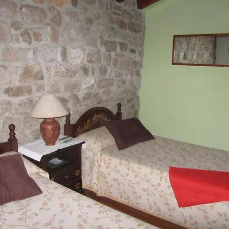 Rincon Del Pas 3* פואנטה ויסגו